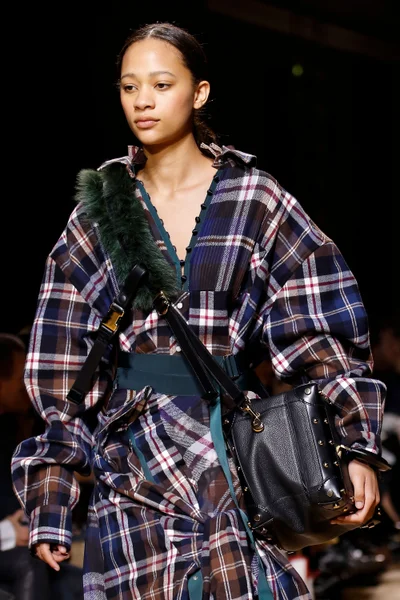 Look 62